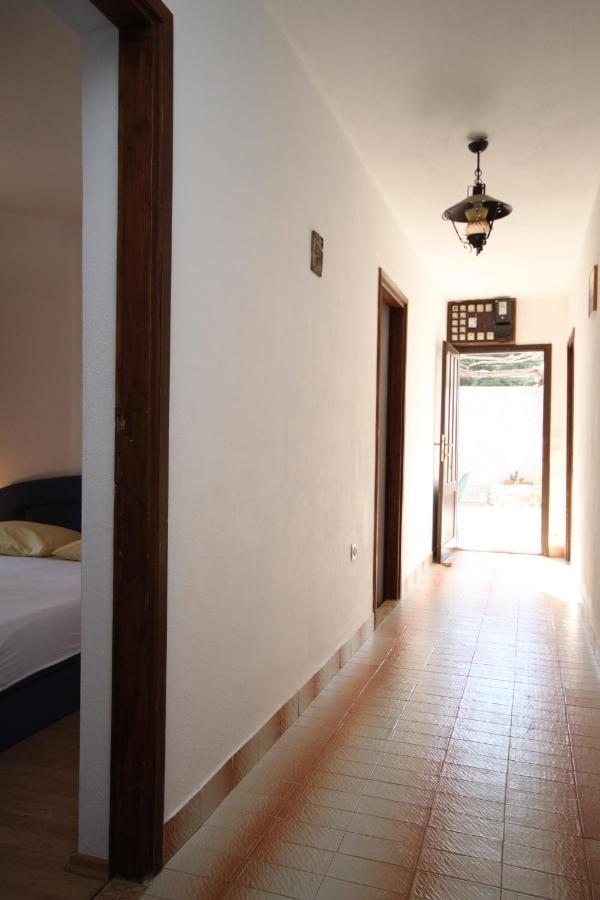 Apartments By The Sea Basina, Hvar - 8749 Vrbanj Luaran gambar